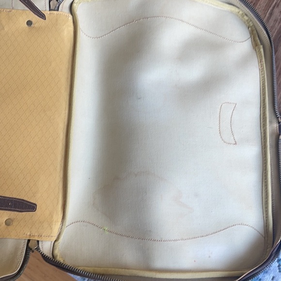 SOLD!! Authentic vintage Gucci suitcase with luggage tag - Picture 7 of 16